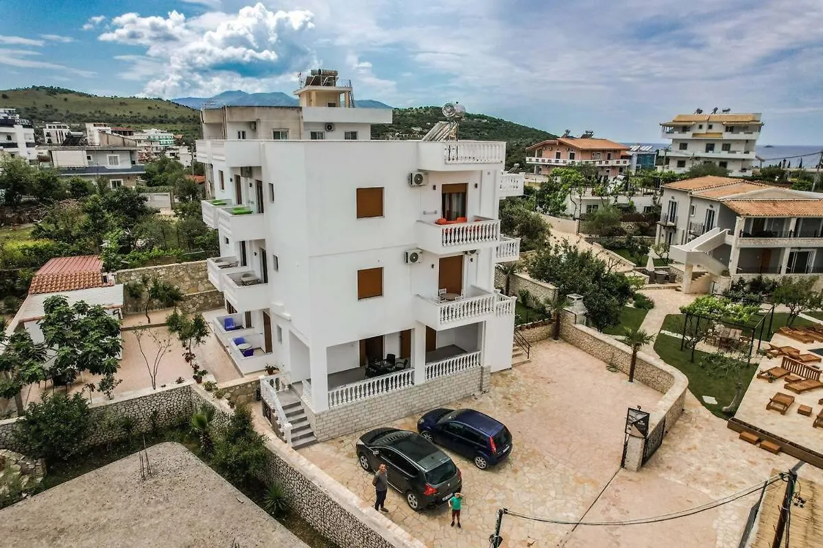 Rosaldo Apartments Ksamil