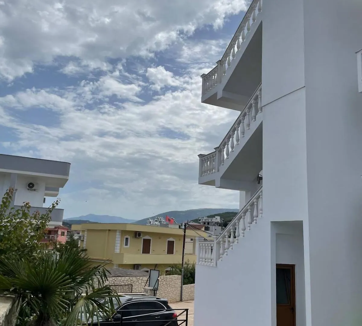 Rose Apartments كساميل