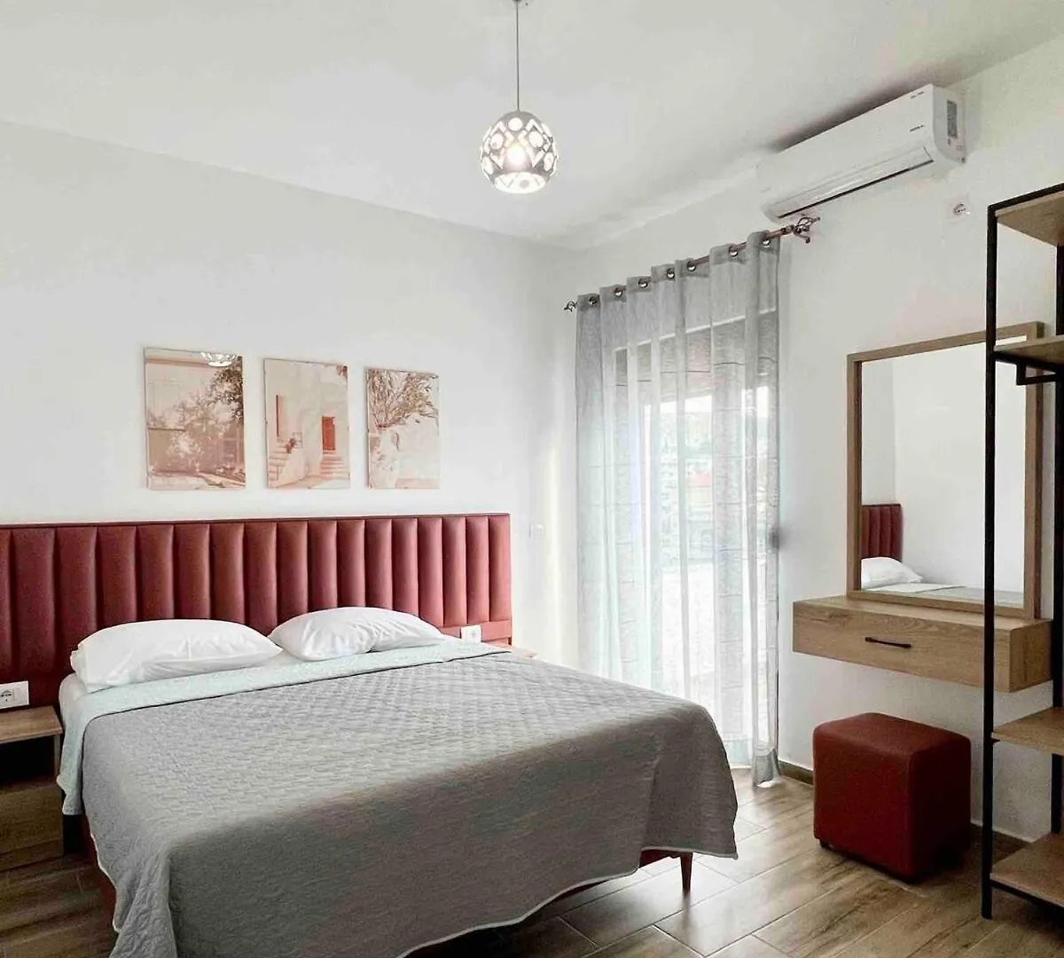 Rose Apartments كساميل ألبانيا