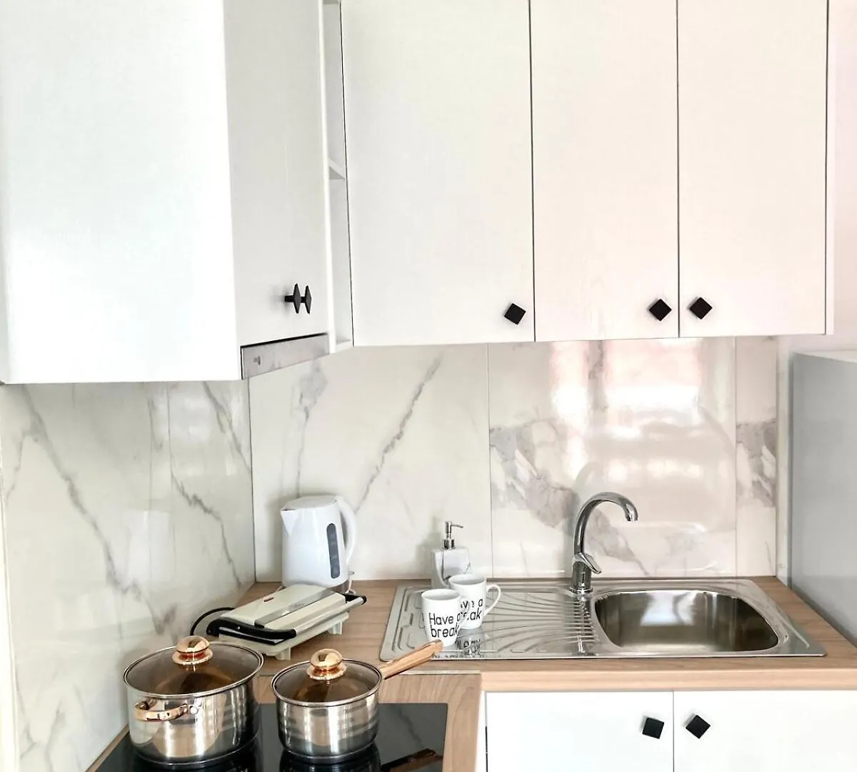 Rose Apartments كساميل 0*,  ألبانيا