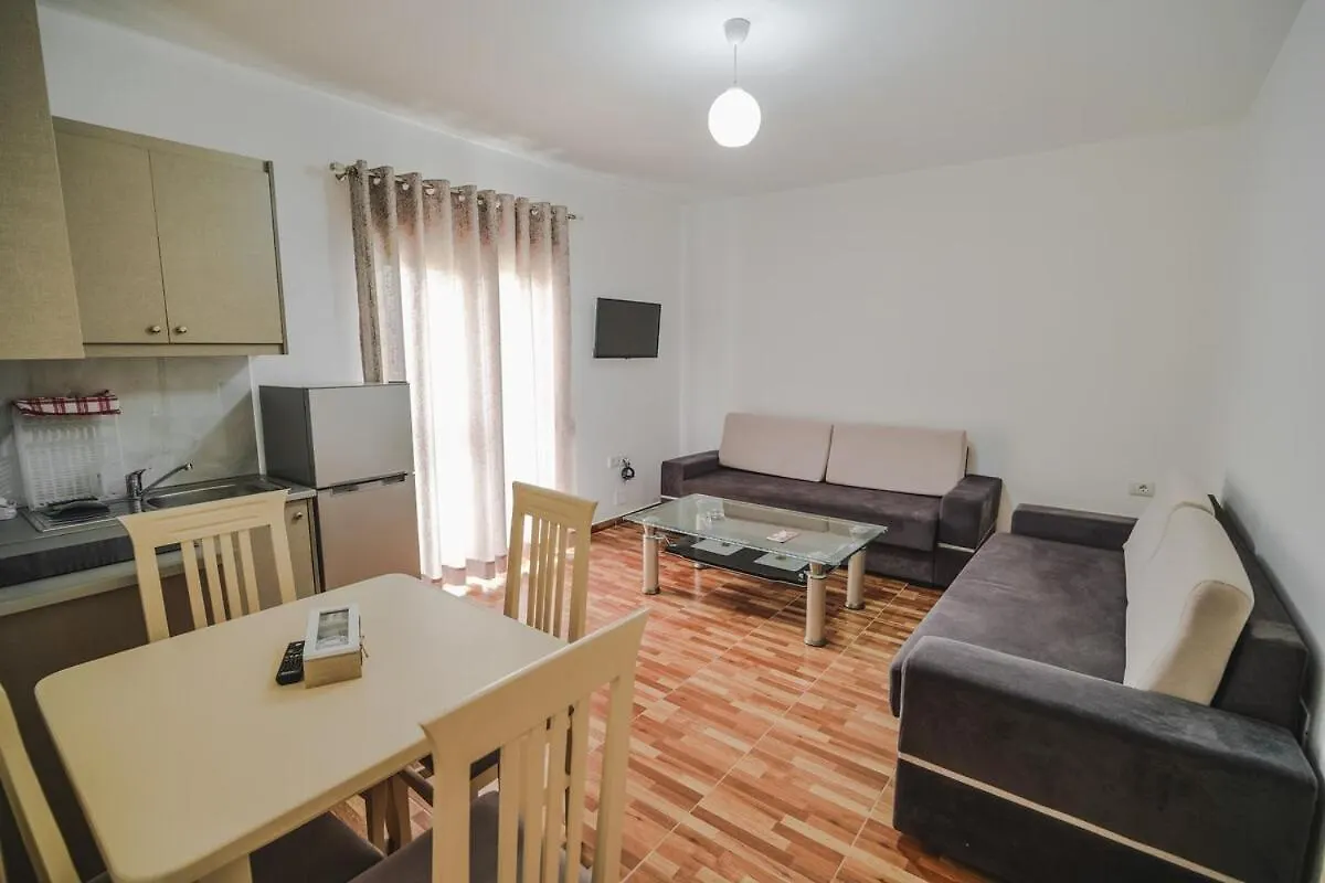 Rose Apartments كساميل