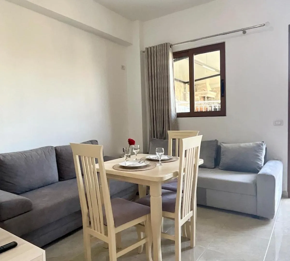 Rosaldo Apartments Ksamil