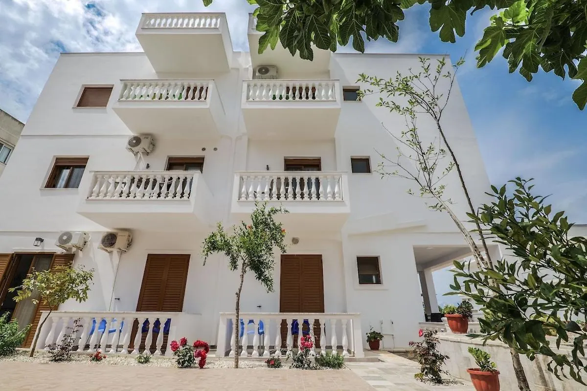 Rosaldo Apartments Ksamil