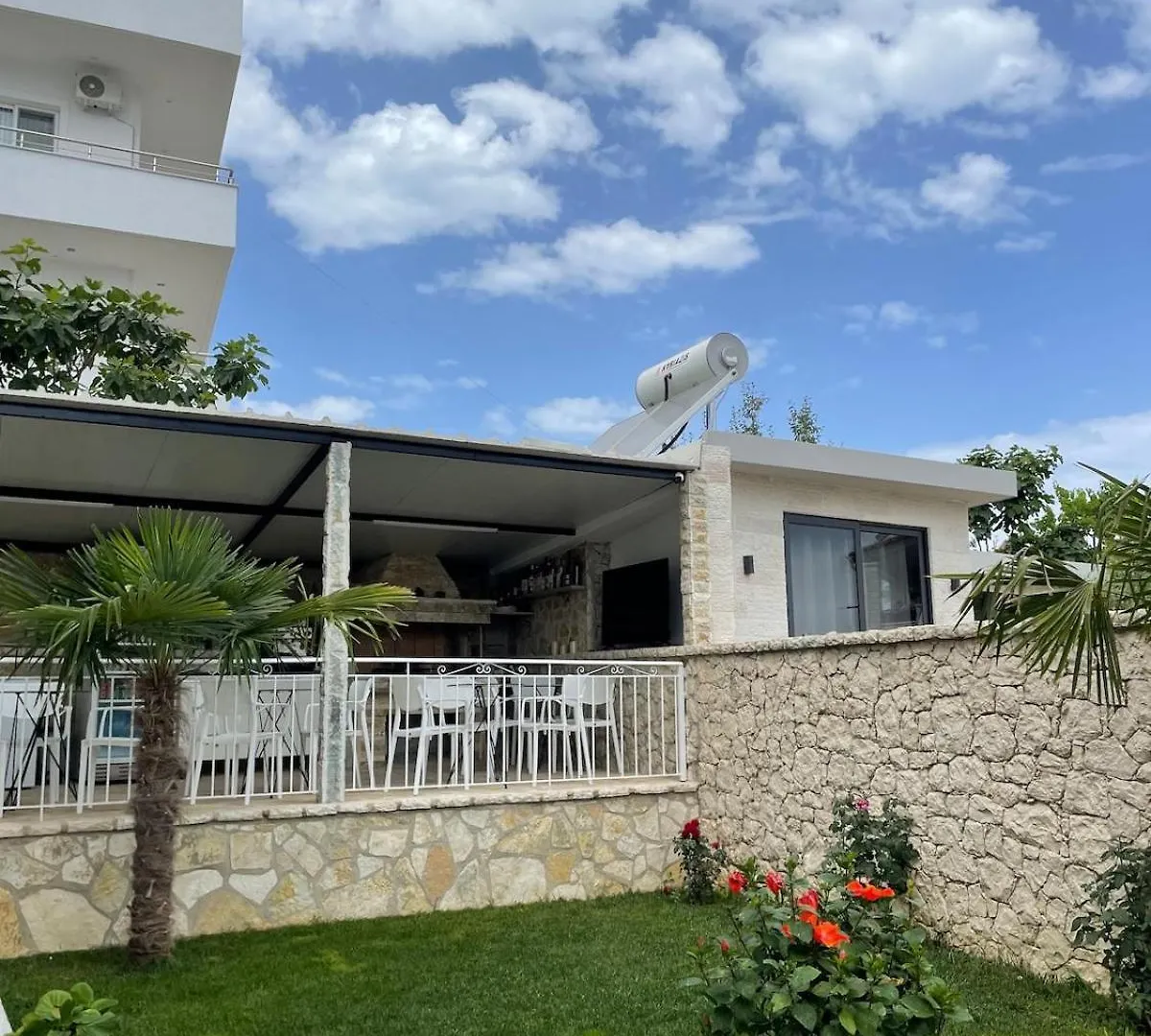 Rosaldo Apartments Ksamil 0*,