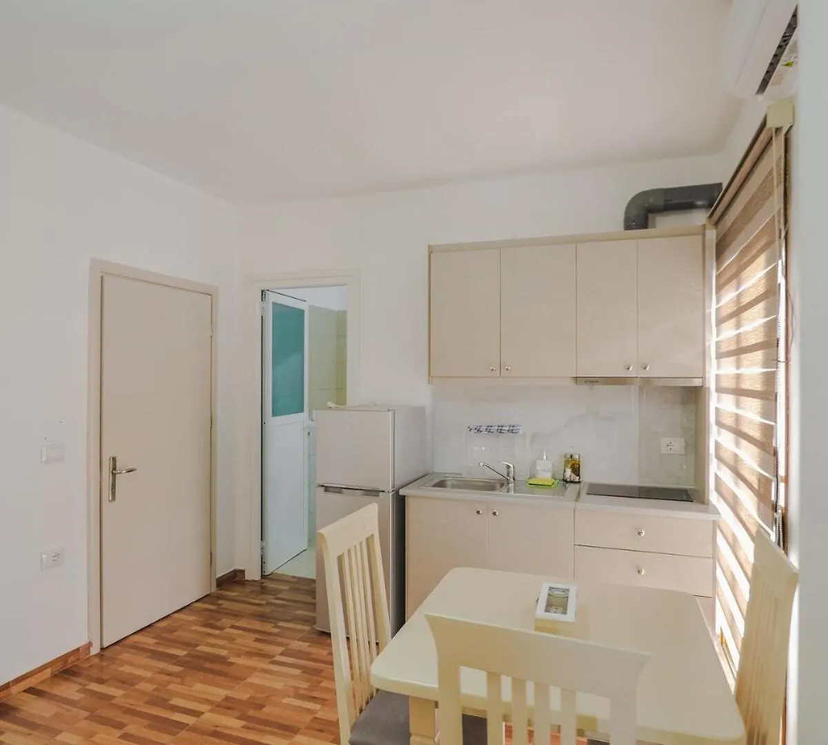 Rosaldo Apartments Ksamil 0*,  Albanien